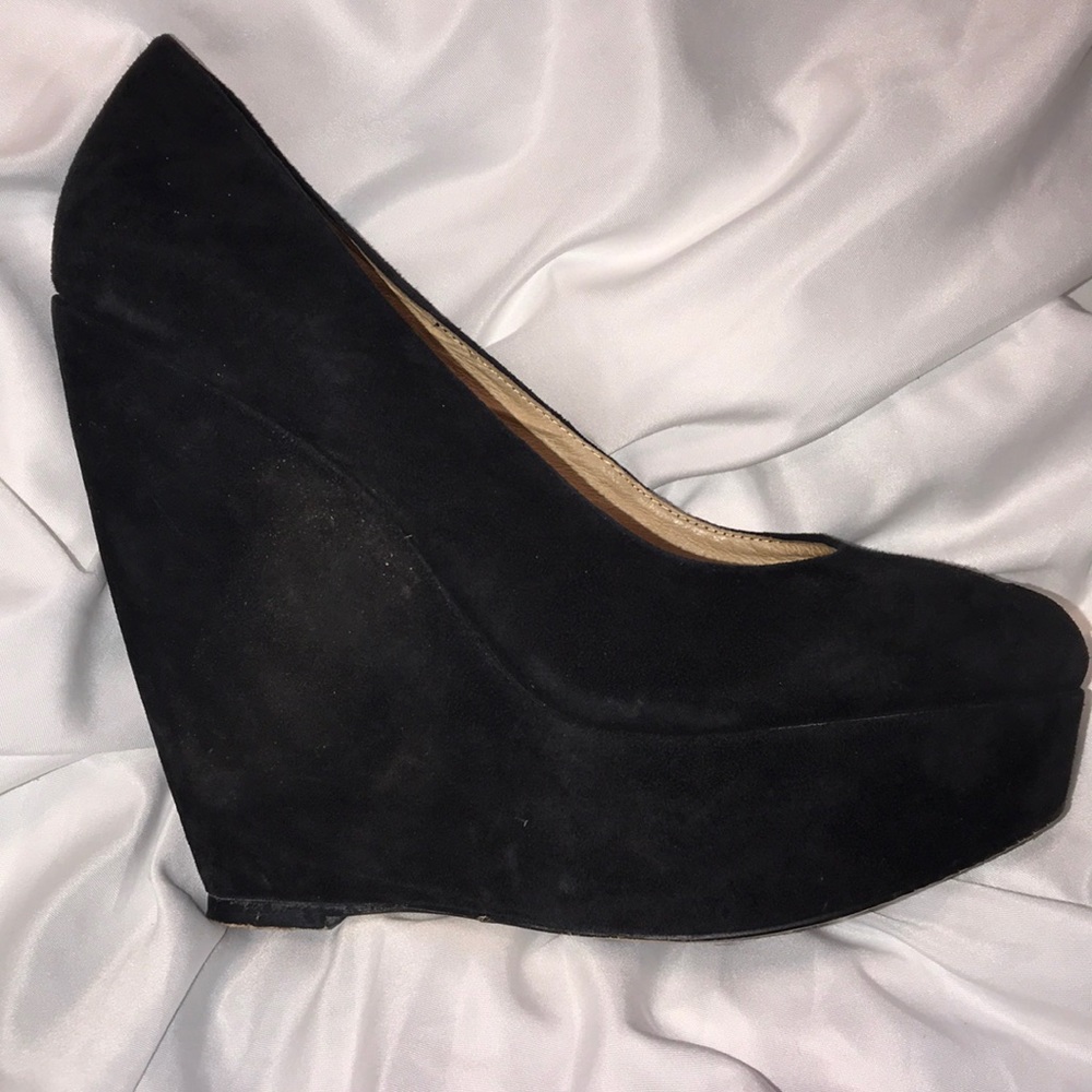 Suede black wedges